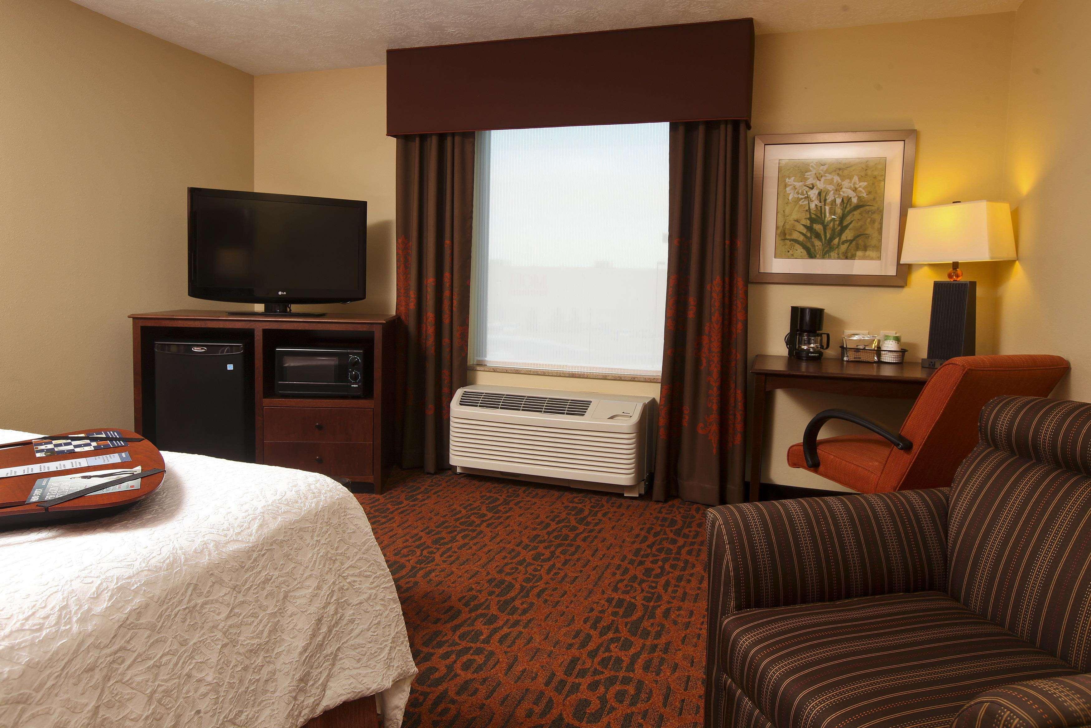 Hampton Inn & Suites Fargo Medical Center Exteriör bild