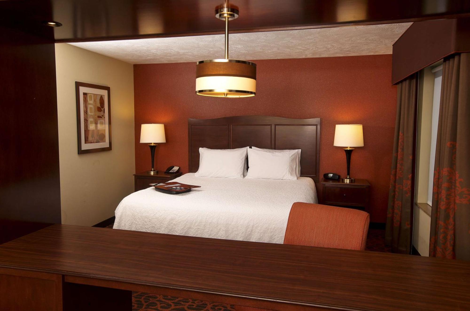 Hampton Inn & Suites Fargo Medical Center Exteriör bild