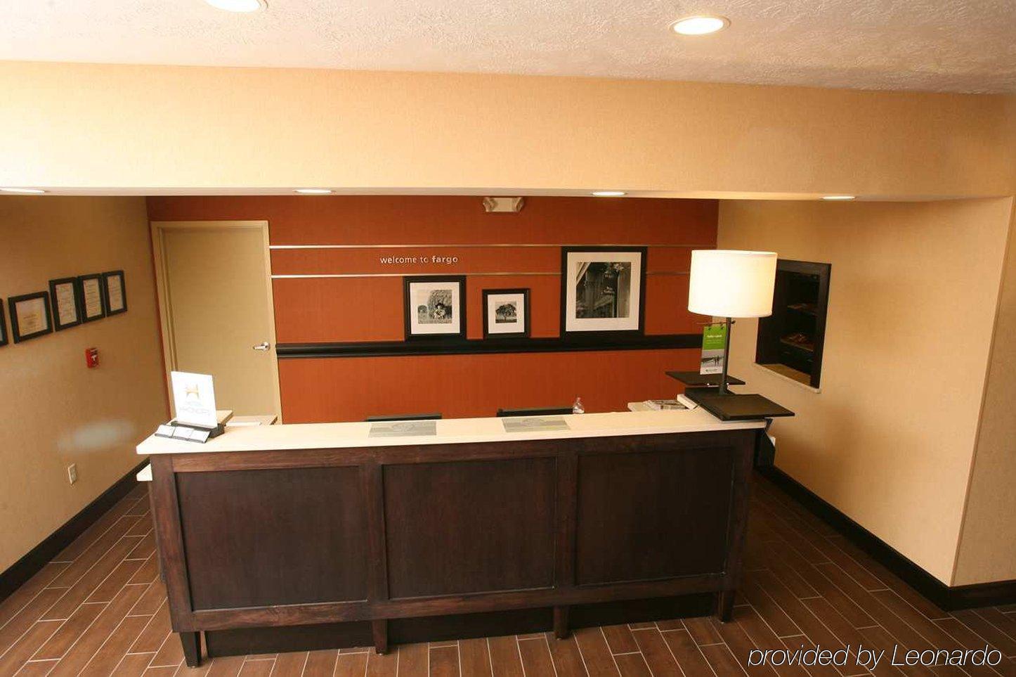 Hampton Inn & Suites Fargo Medical Center Inreriör bild
