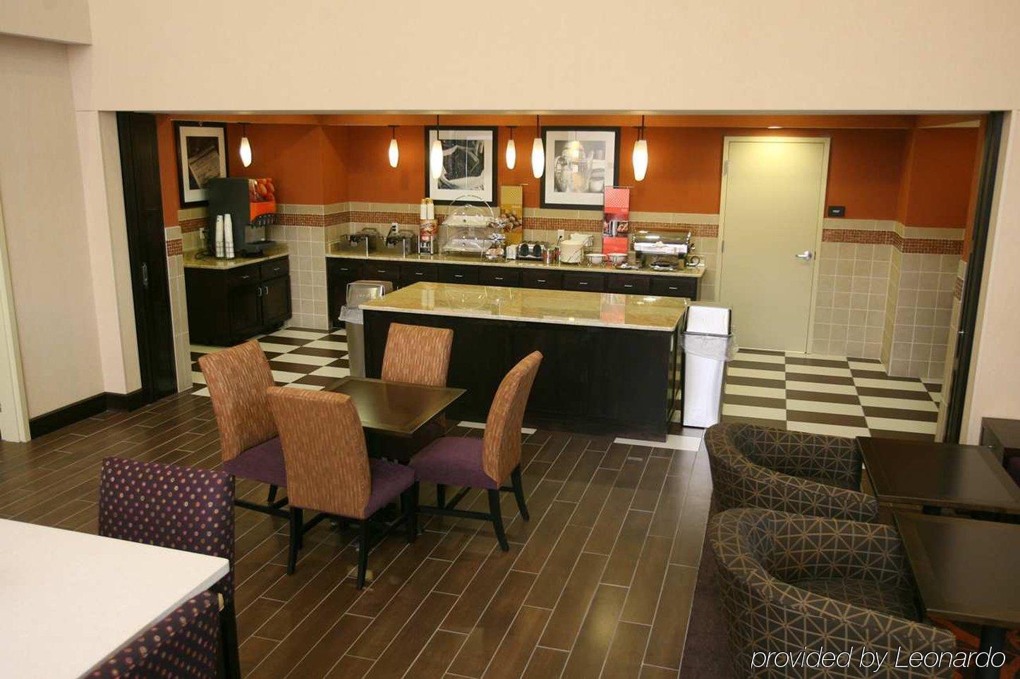 Hampton Inn & Suites Fargo Medical Center Rum bild